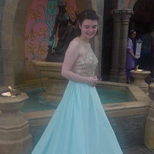 Meet your Posher, Jenna